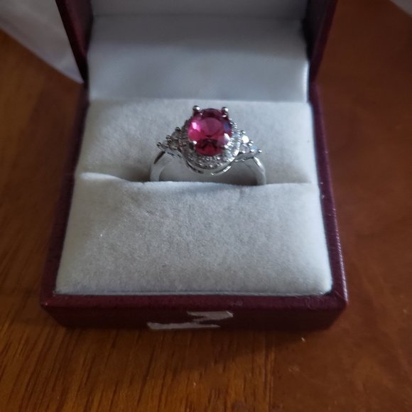 925 Ruby ring - Picture 1 of 1